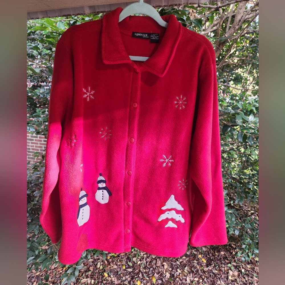 WOMEN'S RED SOFT WINTER COAT SIZE 2X NWOT• PERFECT FOR THE HOLIDAYS